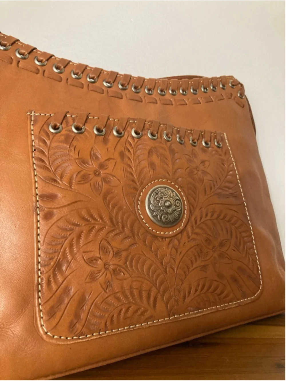 American West Harvest Moon Zip-Top Shoulder Bag Leather 30th Anniversary EUC
